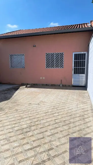 Casa com 2 quartos para alugar, 123m2 em Vila São Paulo, Mogi Das Cruzes - SP - imagem 4 Foto 4 de Casa com 2 quartos para alugar, 123m2 em Vila São Paulo, Mogi Das Cruzes - SP