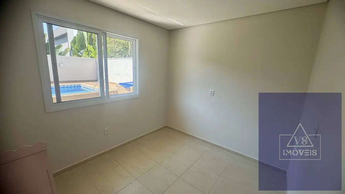 Foto 9 de Casa de Condomínio com 3 quartos à venda, 222m2 em Botujuru, Mogi Das Cruzes - SP