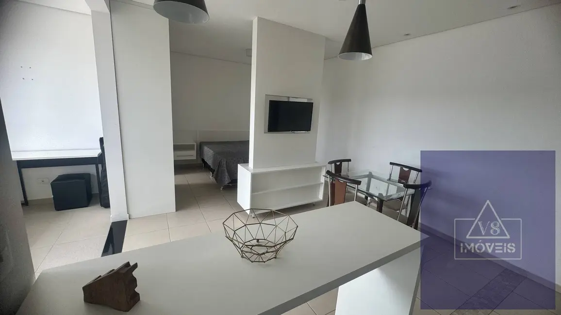 Foto 2 de Apartamento com 1 quarto para alugar, 43m2 em Loteamento Mogilar, Mogi Das Cruzes - SP