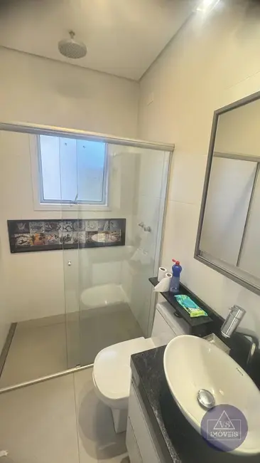 Foto 6 de Casa com 4 quartos para alugar, 260m2 em Botujuru, Mogi Das Cruzes - SP