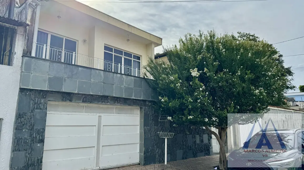 Casa com 3 quartos à venda, 181m2 em Jardim Camila, Mogi Das Cruzes - SP - imagem 4 Foto 4 de Casa com 3 quartos à venda, 181m2 em Jardim Camila, Mogi Das Cruzes - SP