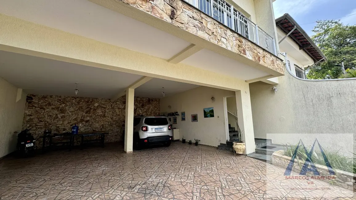 Casa com 3 quartos à venda, 181m2 em Jardim Camila, Mogi Das Cruzes - SP - imagem 6 Foto 6 de Casa com 3 quartos à venda, 181m2 em Jardim Camila, Mogi Das Cruzes - SP