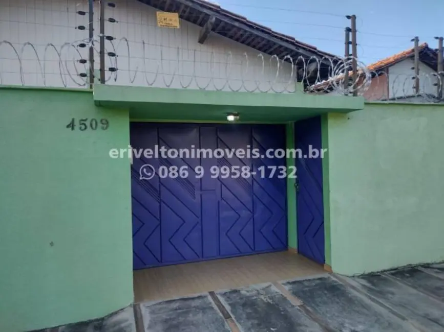 Foto 1 de Casa com 2 quartos à venda, 150m2 em Morada do Sol, Teresina - PI
