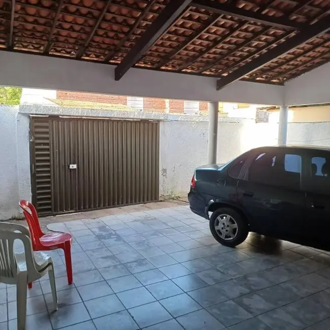 Foto 2 de Casa com 4 quartos à venda, 167m2 em São Pedro, Teresina - PI