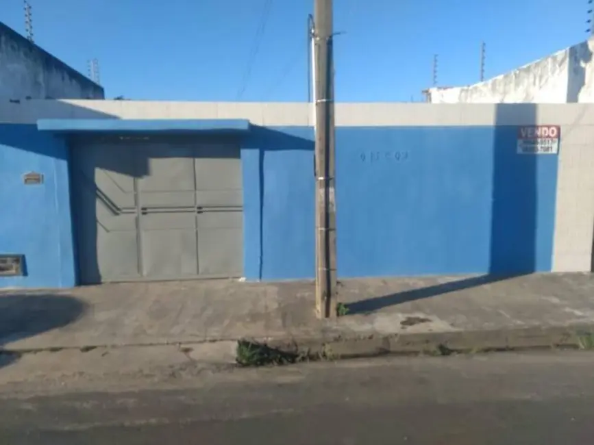 Foto 1 de Casa com 4 quartos à venda em Teresina - PI