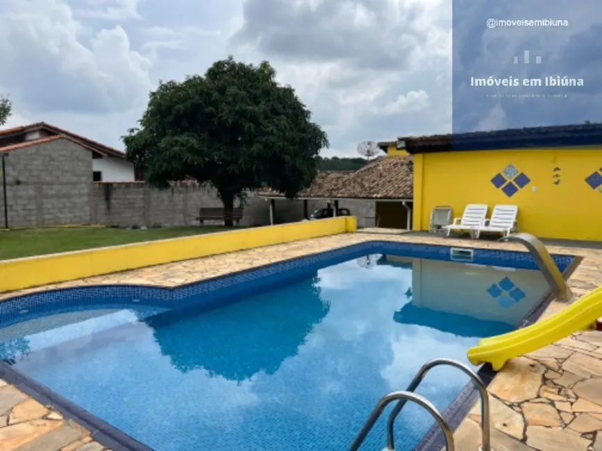 Chácara com 3 quartos à venda, 1000m2 em Sao Roque - SP - imagem 3 Foto 3 de Chácara com 3 quartos à venda, 1000m2 em Sao Roque - SP