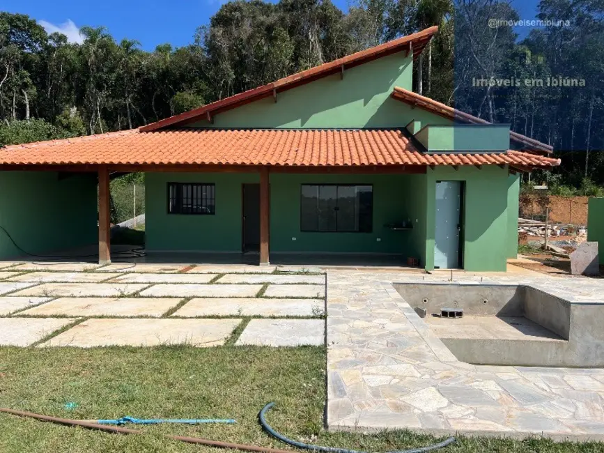 Chácara com 3 quartos à venda, 1100m2 em Ibiuna - SP - imagem 6 Foto 6 de Chácara com 3 quartos à venda, 1100m2 em Ibiuna - SP