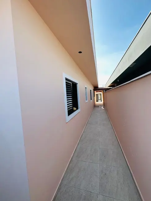 Foto 6 de Casa com 2 quartos à venda, 65m2 em Itanhaem - SP