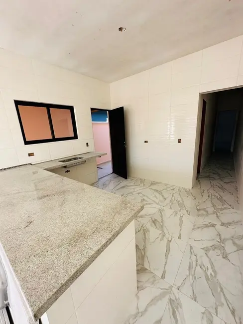 Foto 9 de Casa com 2 quartos à venda, 65m2 em Itanhaem - SP