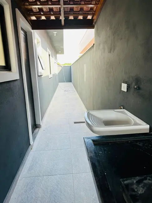 Foto 4 de Casa com 2 quartos à venda, 65m2 em Itanhaem - SP