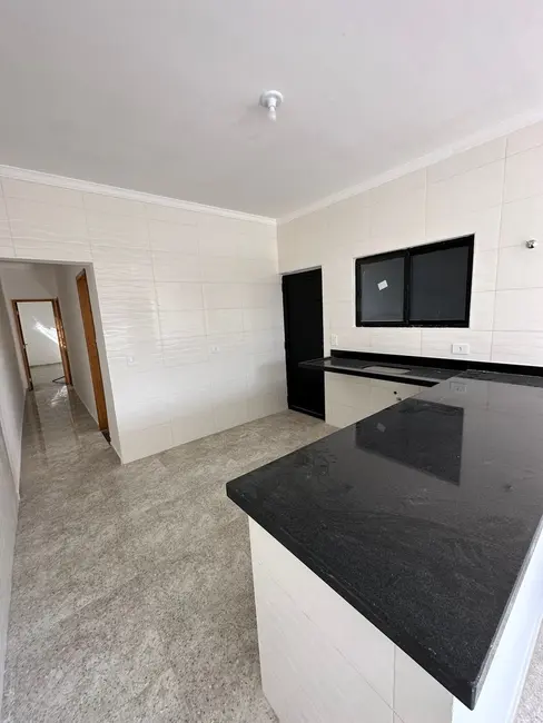 Foto 6 de Casa com 2 quartos à venda, 65m2 em Itanhaem - SP