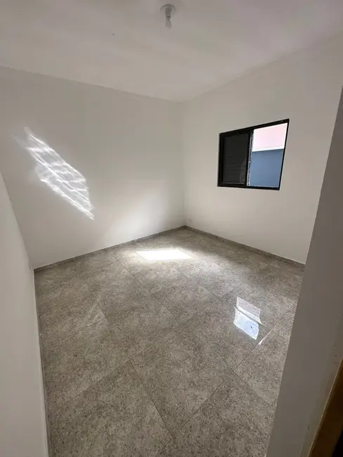 Foto 5 de Casa com 2 quartos à venda, 65m2 em Itanhaem - SP