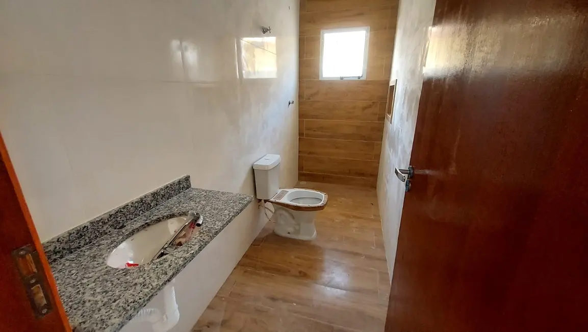 Foto 8 de Casa com 3 quartos à venda, 81m2 em Itanhaem - SP