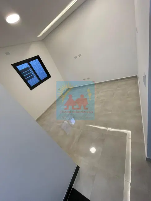 Casa com 2 quartos à venda, 76m2 em Aviação, Praia Grande - SP - imagem 2 Foto 2 de Casa com 2 quartos à venda, 76m2 em Aviação, Praia Grande - SP