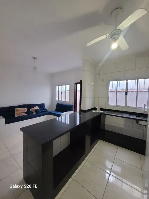 Foto 8 de Casa com 2 quartos à venda, 56m2 em Itanhaem - SP