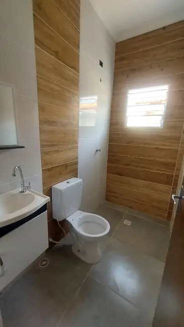 Casa com 2 quartos à venda, 55m2 em Itanhaem - SP - imagem 4 Foto 4 de Casa com 2 quartos à venda, 55m2 em Itanhaem - SP