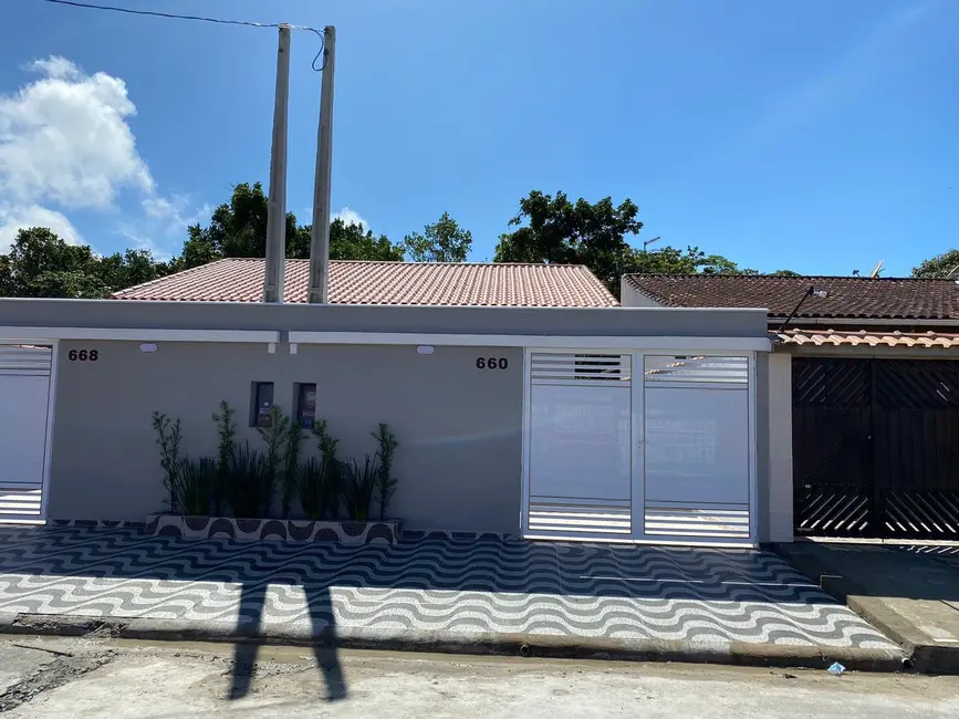 Foto 3 de Casa com 2 quartos à venda, 63m2 em Itanhaem - SP