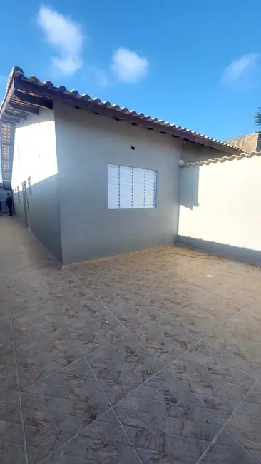 Foto 3 de Casa com 2 quartos à venda, 58m2 em Itanhaem - SP