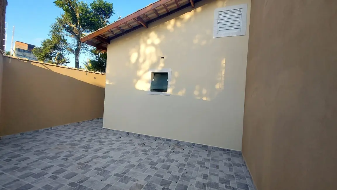 Foto 8 de Casa com 2 quartos à venda, 82m2 em Itanhaem - SP