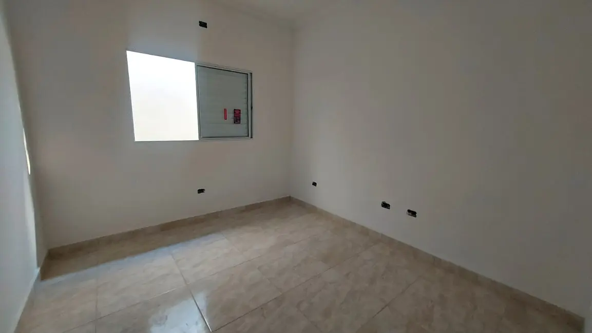 Foto 6 de Casa com 2 quartos à venda, 82m2 em Itanhaem - SP