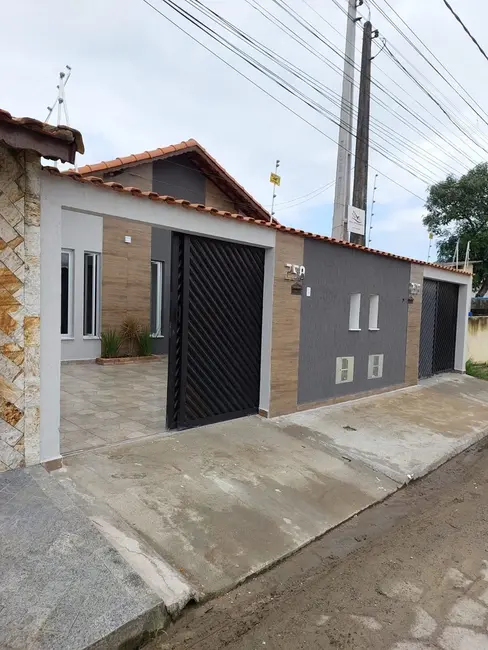 Foto 1 de Casa com 2 quartos à venda, 61m2 em Itanhaem - SP