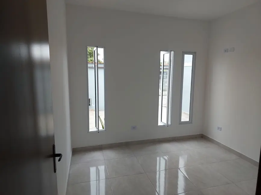 Foto 7 de Casa com 2 quartos à venda, 61m2 em Itanhaem - SP