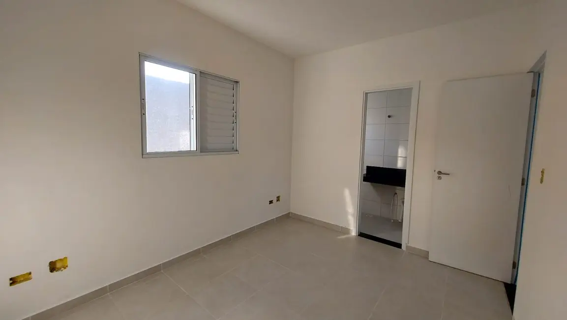 Foto 5 de Casa com 2 quartos à venda, 60m2 em Itanhaem - SP