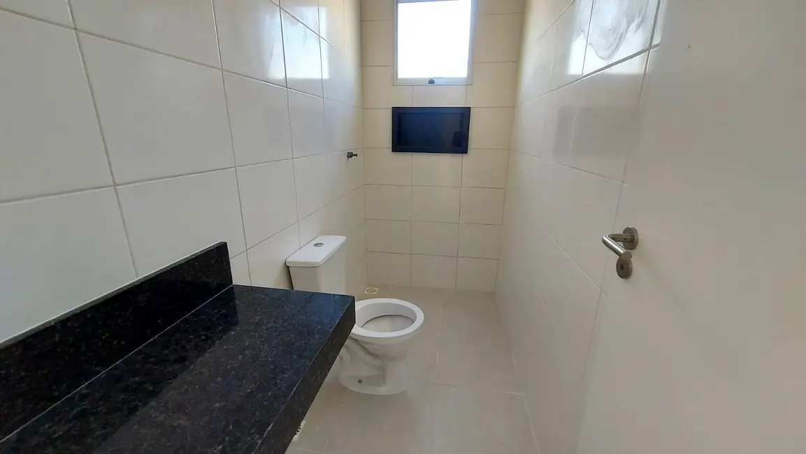 Foto 8 de Casa com 2 quartos à venda, 60m2 em Itanhaem - SP