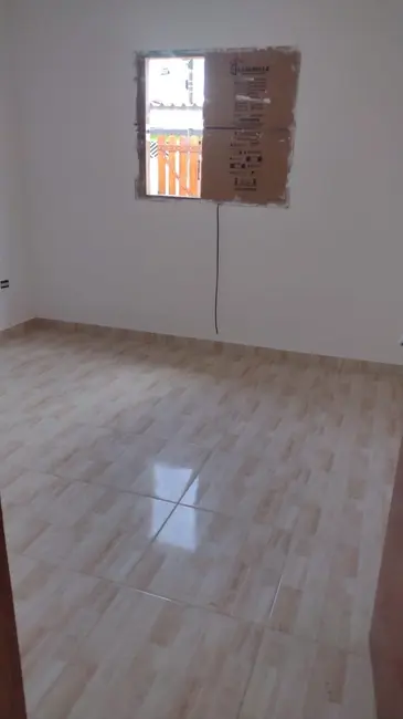 Foto 5 de Casa com 2 quartos à venda, 62m2 em Itanhaem - SP