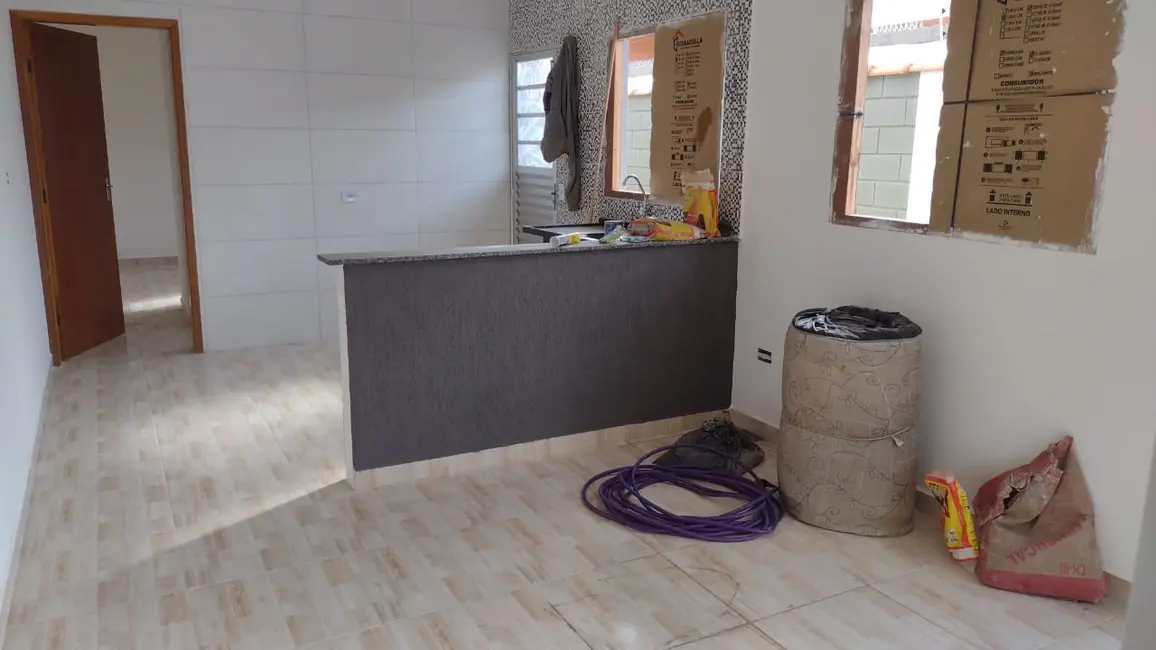 Foto 4 de Casa com 2 quartos à venda, 62m2 em Itanhaem - SP
