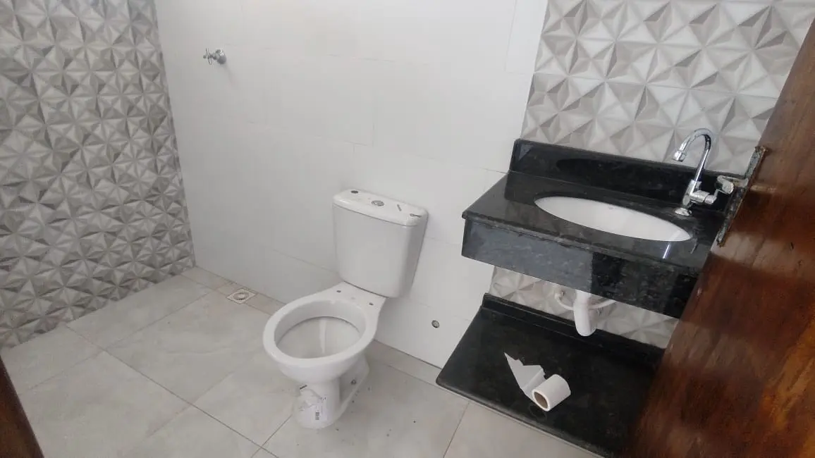 Foto 7 de Casa com 2 quartos à venda, 109m2 em Itanhaem - SP