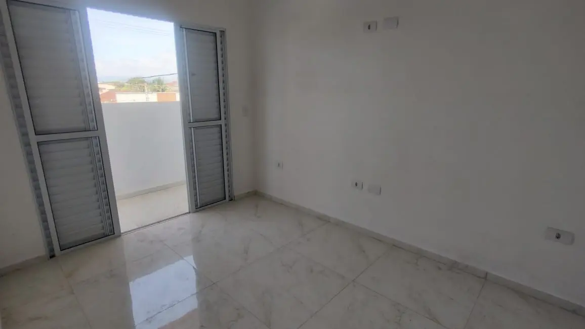 Foto 4 de Casa com 2 quartos à venda, 109m2 em Itanhaem - SP