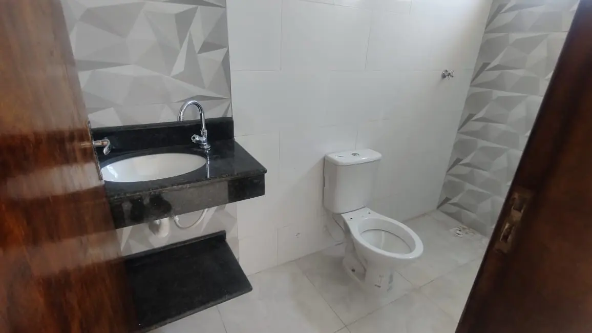 Foto 6 de Casa com 2 quartos à venda, 91m2 em Itanhaem - SP