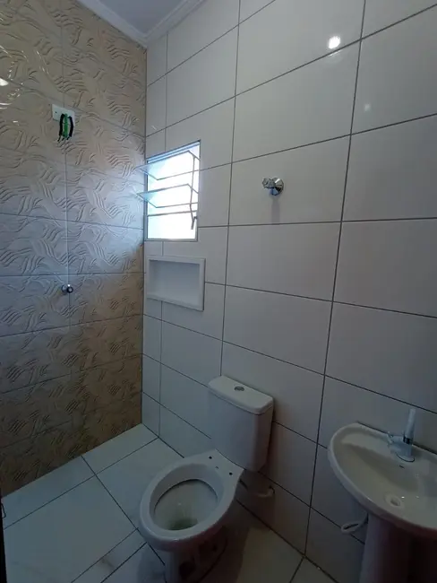 Foto 5 de Casa com 2 quartos à venda, 81m2 em Mongagua - SP