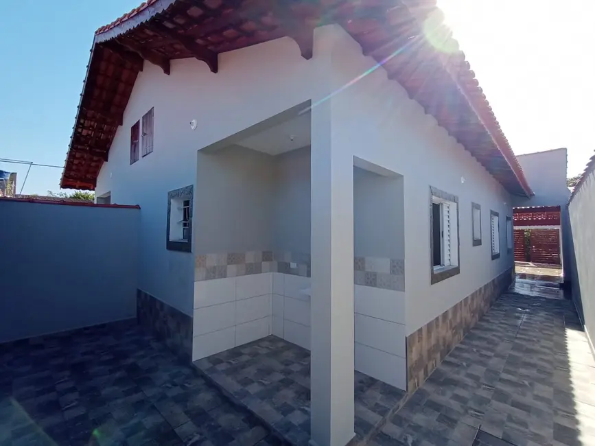 Foto 6 de Casa com 2 quartos à venda, 81m2 em Mongagua - SP