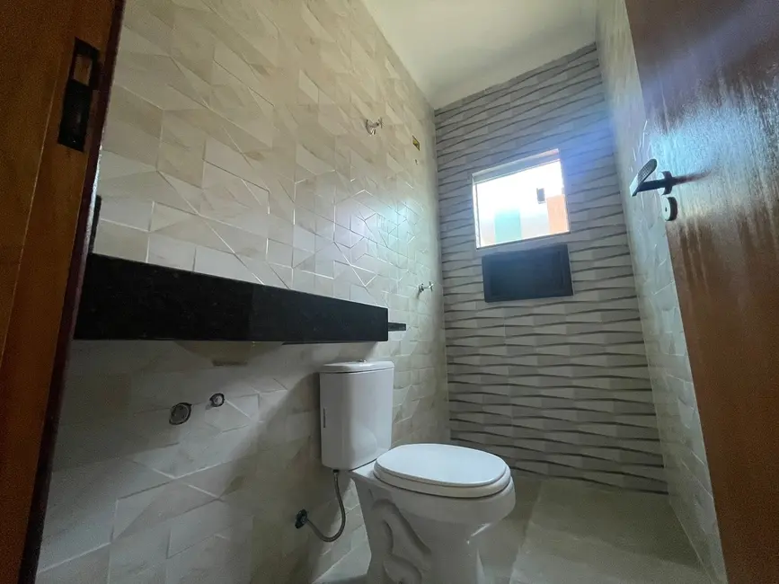 Foto 6 de Casa com 2 quartos à venda, 67m2 em Itanhaem - SP