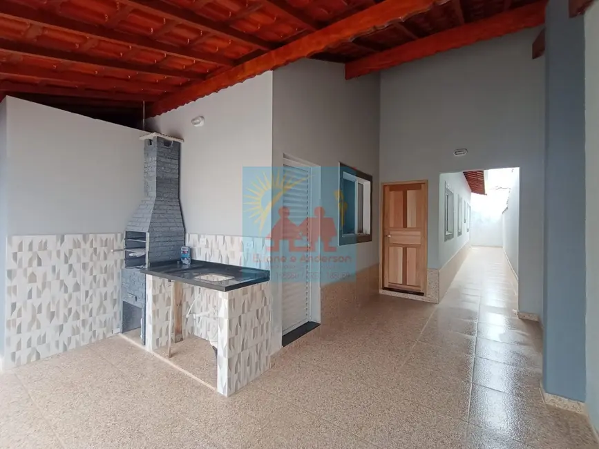 Foto 5 de Casa com 2 quartos à venda, 85m2 em Mongagua - SP