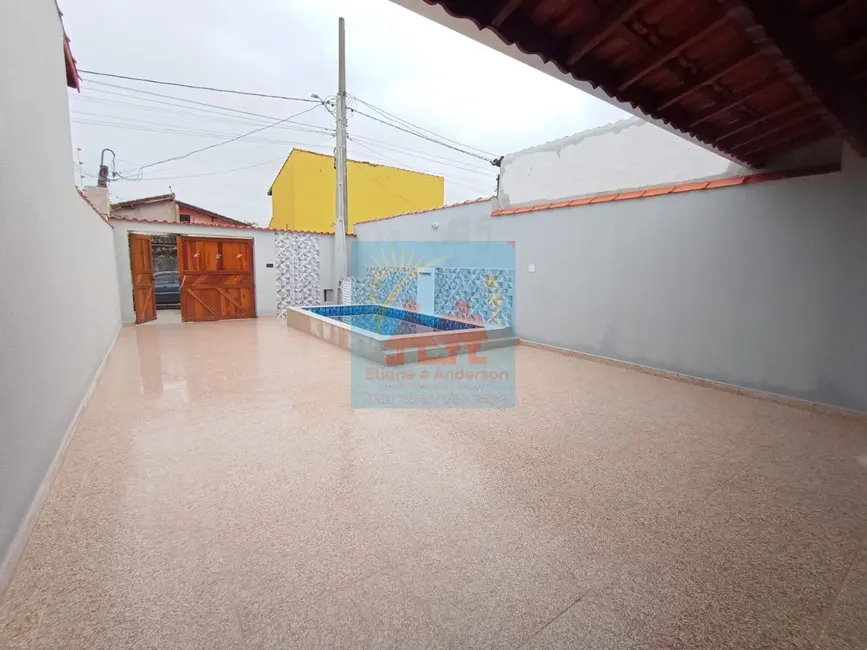 Foto 3 de Casa com 2 quartos à venda, 85m2 em Mongagua - SP