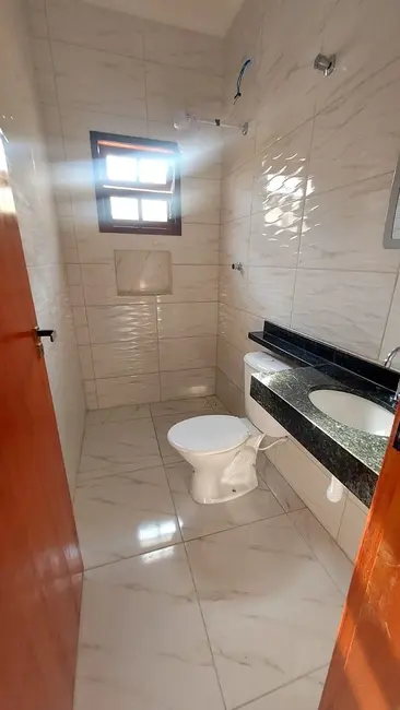 Foto 5 de Casa com 2 quartos à venda, 60m2 em Itanhaem - SP