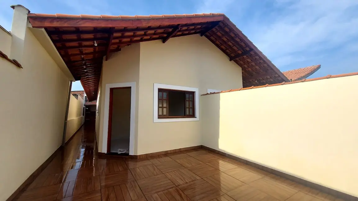 Foto 9 de Casa com 2 quartos à venda, 60m2 em Itanhaem - SP