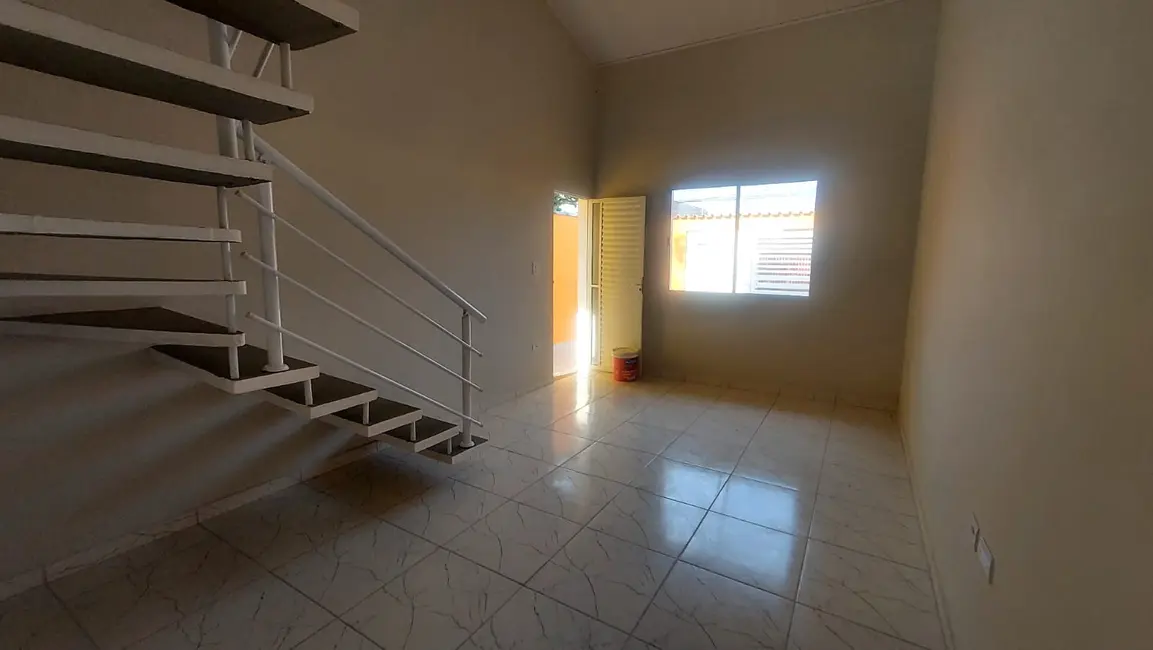 Foto 9 de Casa com 2 quartos à venda, 82m2 em Itanhaem - SP