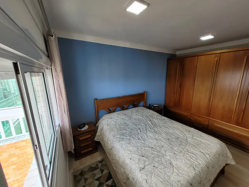 Apartamento com 3 quartos à venda, 146m2 em Guilhermina, Praia Grande - SP - imagem 5 Foto 5 de Apartamento com 3 quartos à venda, 146m2 em Guilhermina, Praia Grande - SP