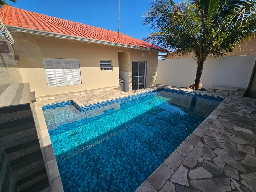 Foto 5 de Casa com 3 quartos à venda, 130m2 em Itanhaem - SP