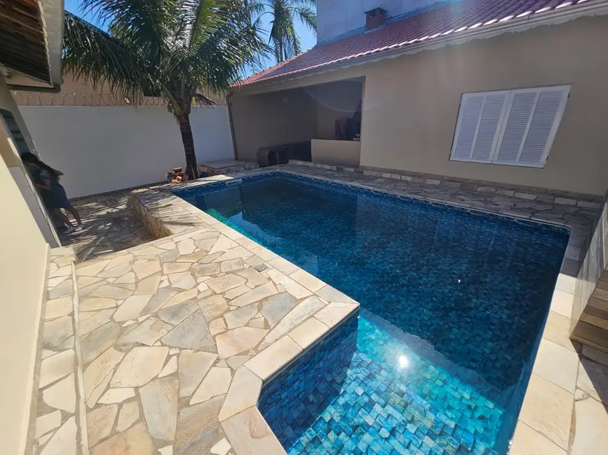 Foto 4 de Casa com 3 quartos à venda, 130m2 em Itanhaem - SP