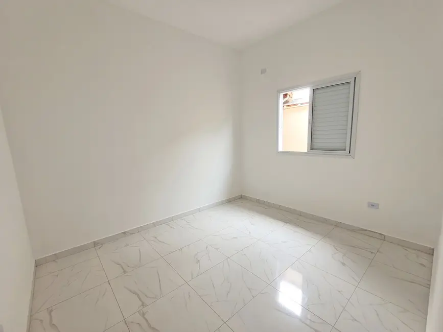 Casa com 2 quartos à venda, 80m2 em Tupiry, Praia Grande - SP - imagem 4 Foto 4 de Casa com 2 quartos à venda, 80m2 em Tupiry, Praia Grande - SP