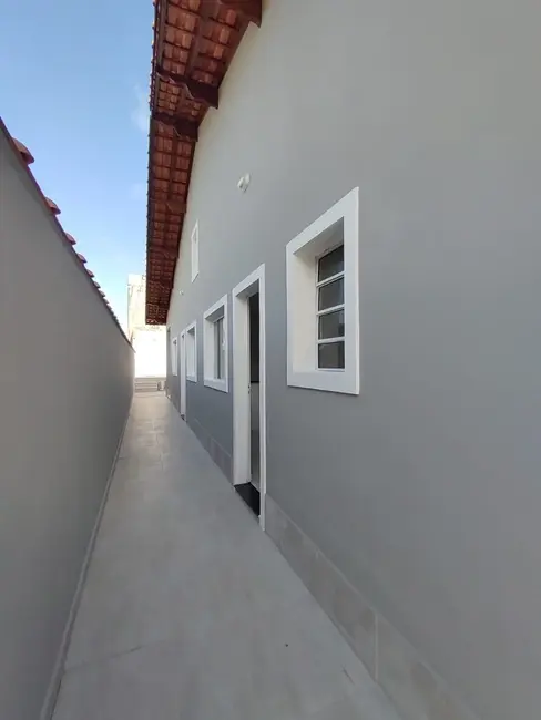 Foto 9 de Casa com 2 quartos à venda, 76m2 em Itanhaem - SP