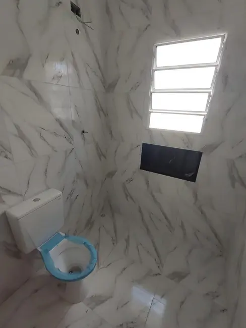 Foto 5 de Casa com 2 quartos à venda, 76m2 em Itanhaem - SP