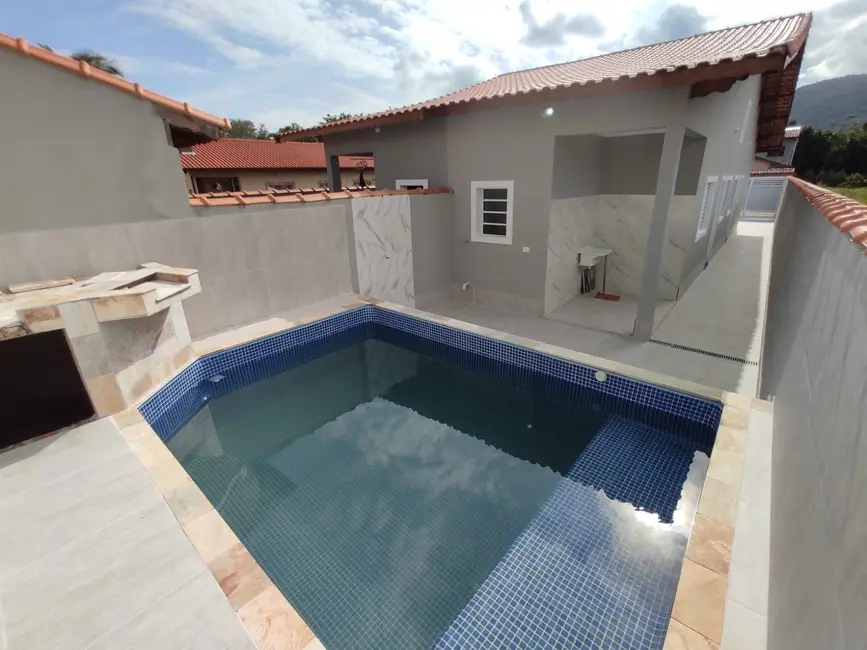 Foto 7 de Casa com 2 quartos à venda, 76m2 em Itanhaem - SP