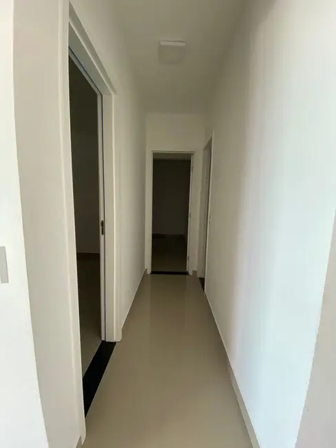 Foto 3 de Apartamento com 2 quartos à venda, 64m2 em Mongagua - SP