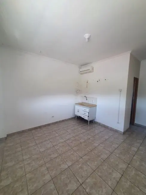 Foto 5 de Kitnet à venda, 30m2 em Caiçara, Praia Grande - SP